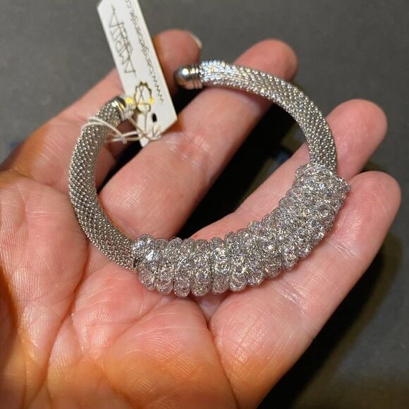 Amrita Singh Darcy Cuff - Picture 4 of 6